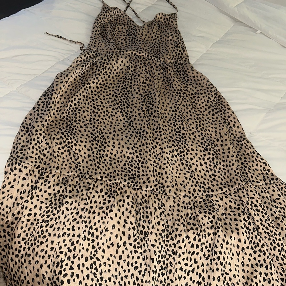 CUPSHE Women V Neck Leopard Lace Up Backless Maxi Slip Dress with Ruffle Hem - Picture 2 of 8